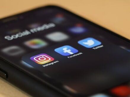 Meta delays FB’s and Instagram’s E2EE Until 2023